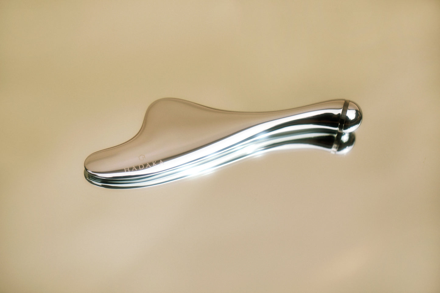 HADAKA - Soleil Microcurrent Gua Sha